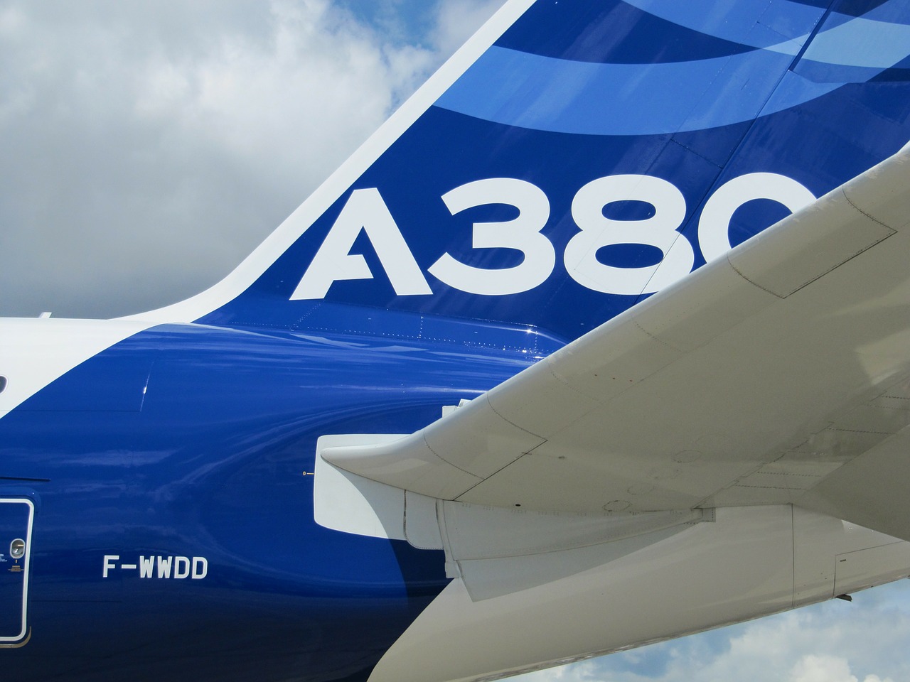激化する航空業界、ANAのエアバスは2階建ての525座席